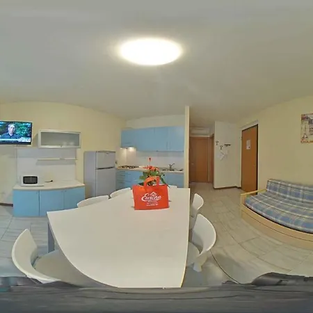 Apartments In Lignano Sabbiadoro 42734 Apartament *